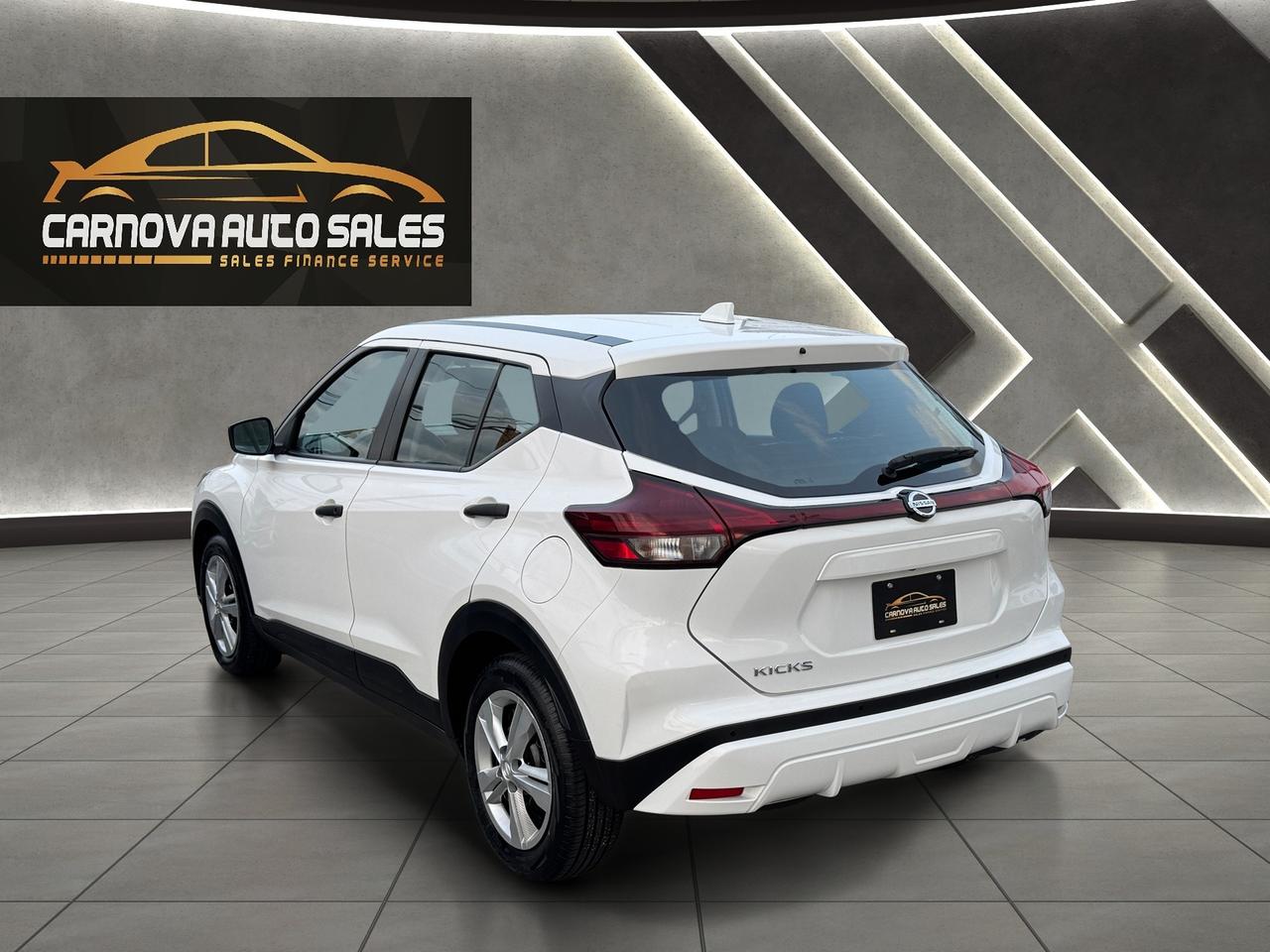 2021 Nissan Kicks S 1.6L+CLEAN CARFAX+New Tires+Brakes+A/C Photo
