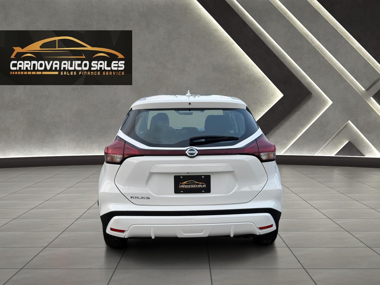 2021 Nissan Kicks S 1.6L+CLEAN CARFAX+New Tires+Brakes+A/C Photo