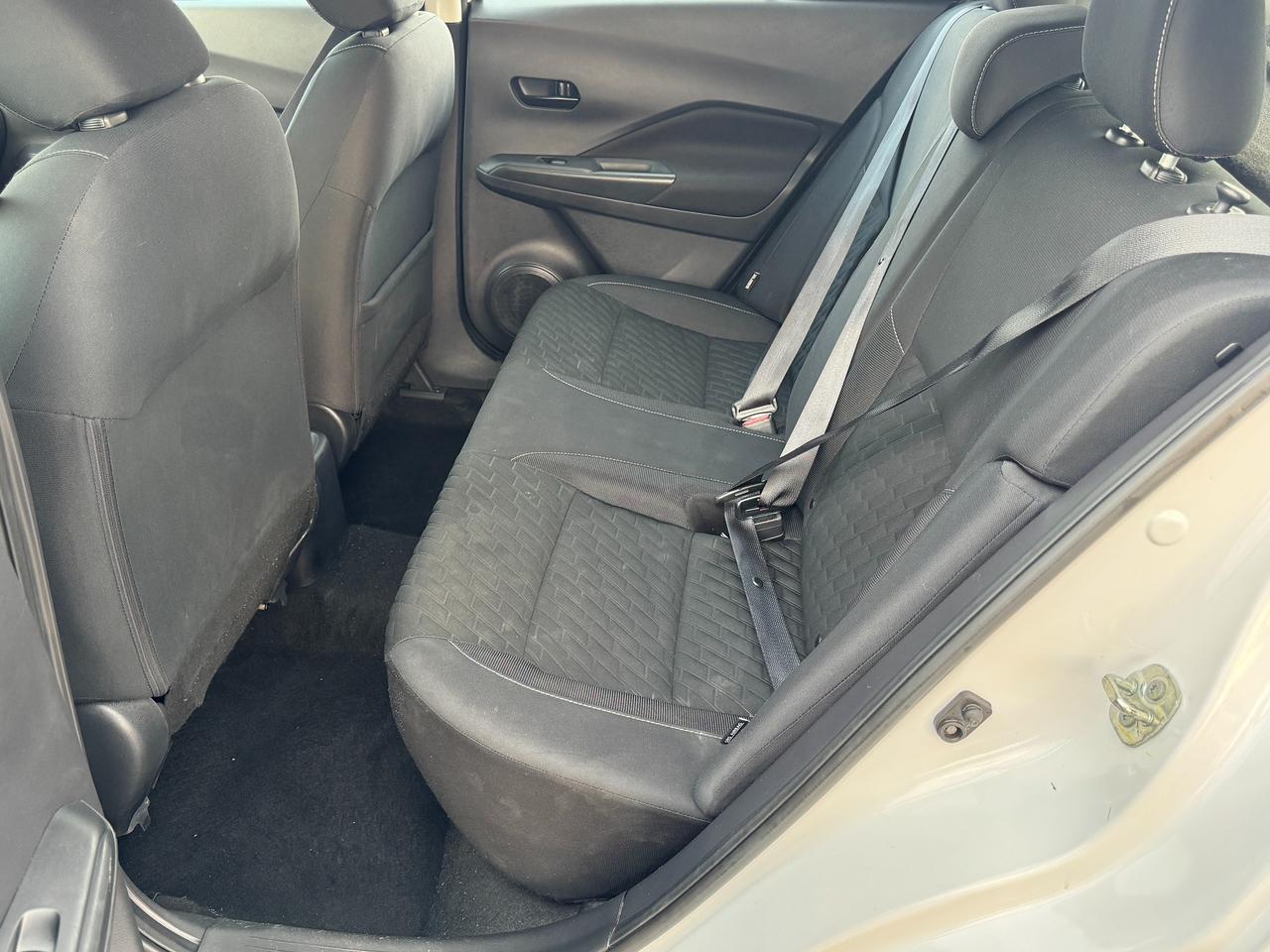 2021 Nissan Kicks S 1.6L+CLEAN CARFAX+New Tires+Brakes+A/C Photo