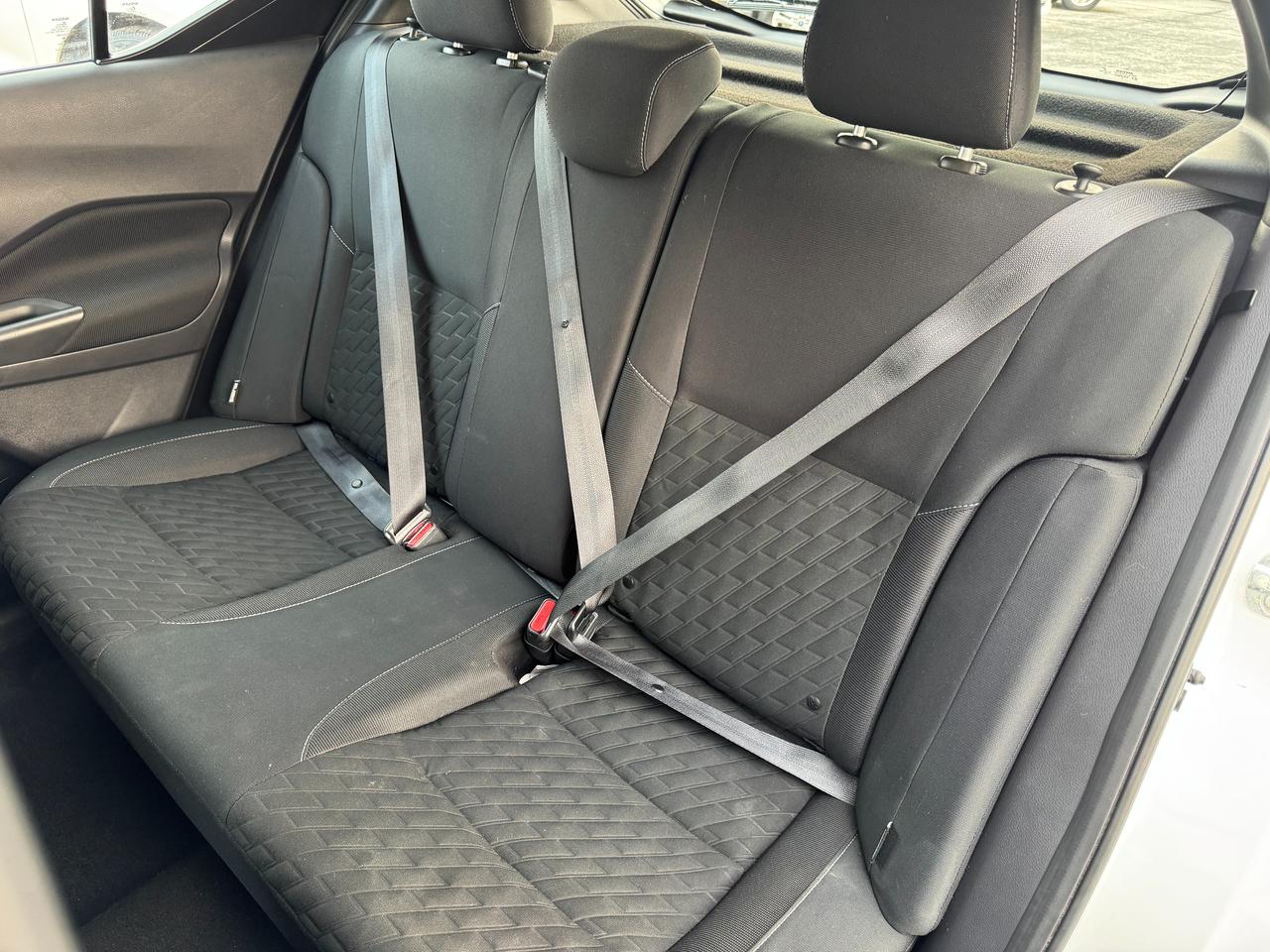 2021 Nissan Kicks S 1.6L+CLEAN CARFAX+New Tires+Brakes+A/C Photo