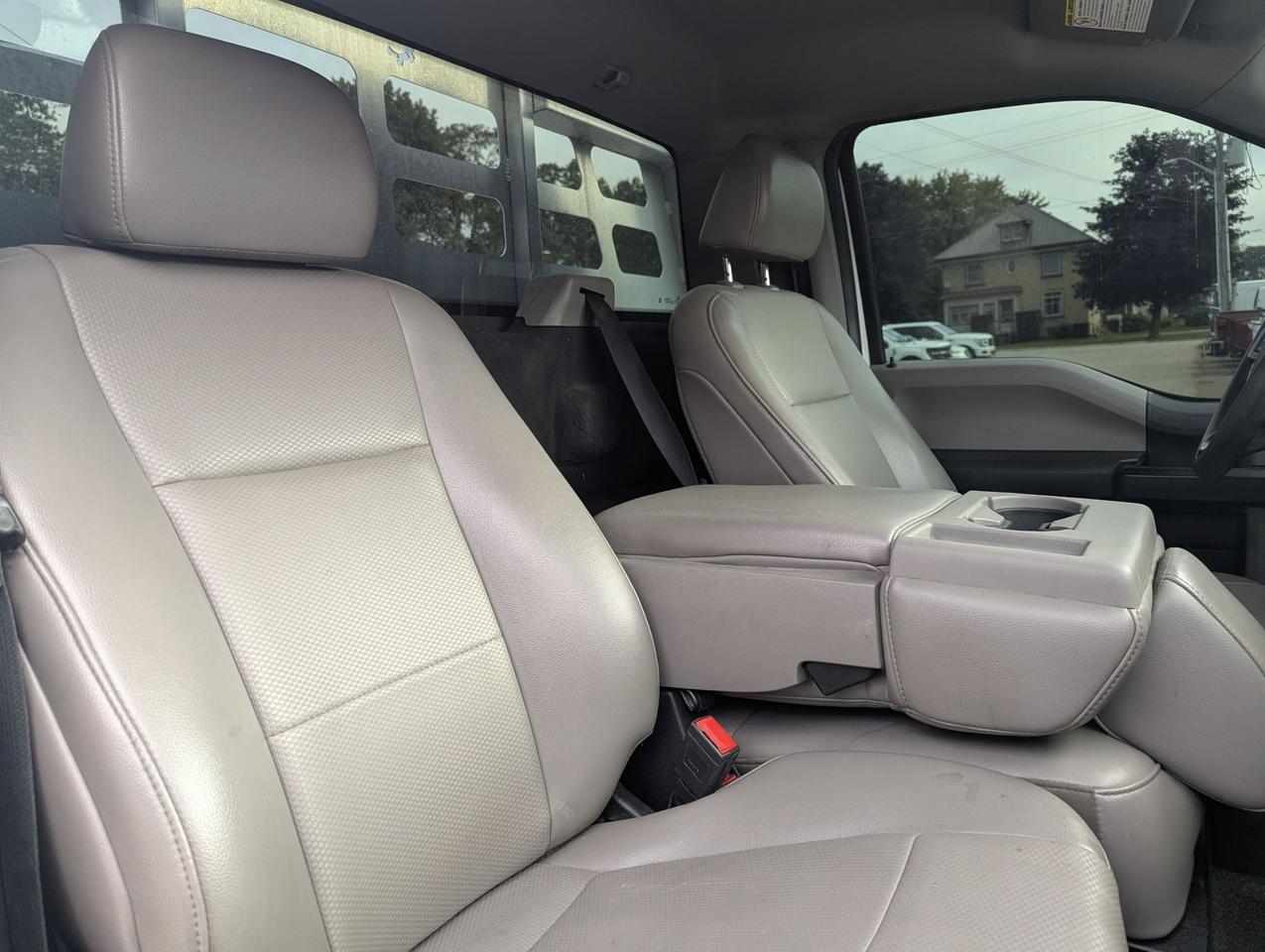 2021 Ford Super Duty XL Reg Cab DRW 4X4 Photo