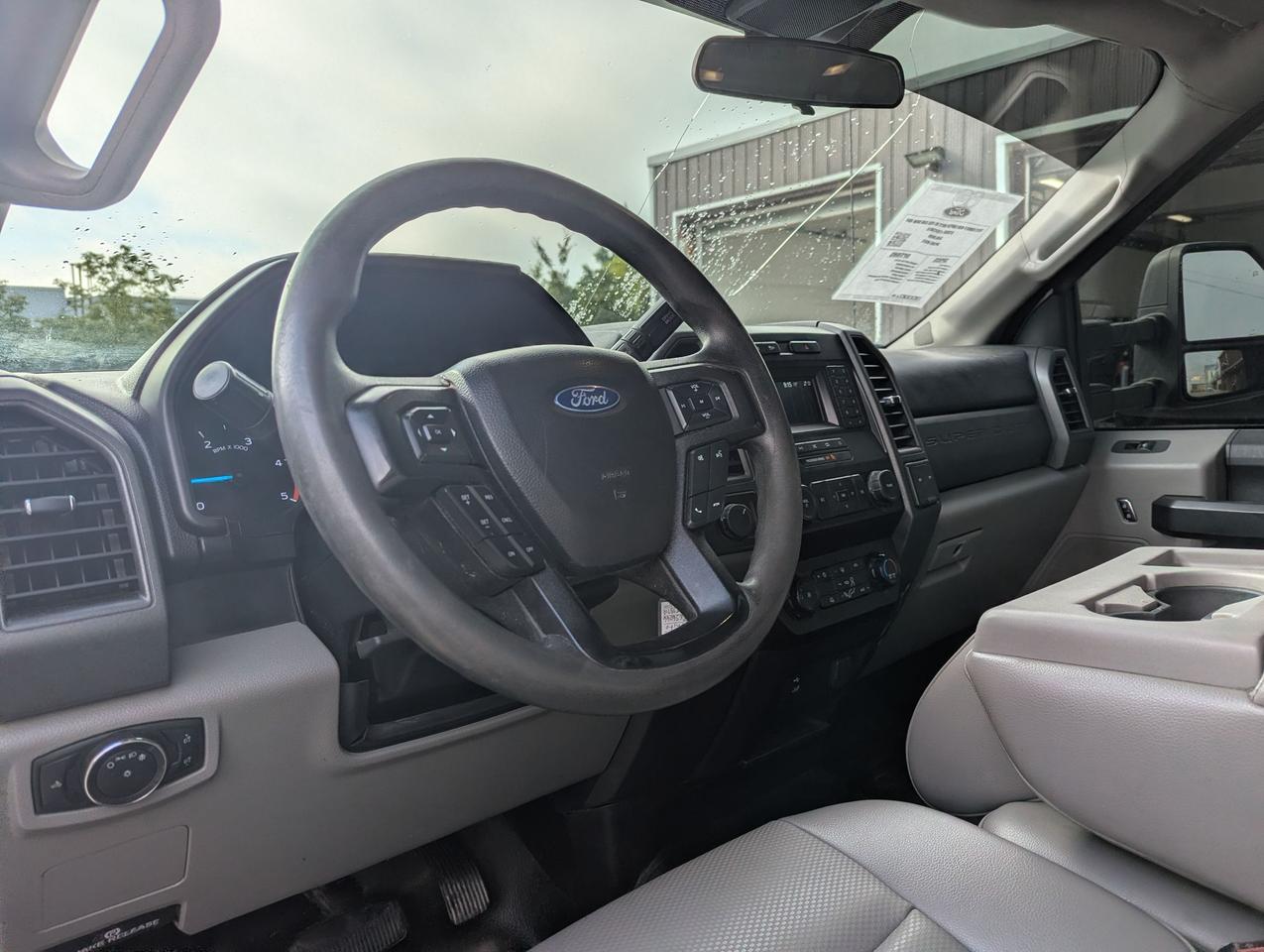 2021 Ford Super Duty XL Reg Cab DRW 4X4 Photo