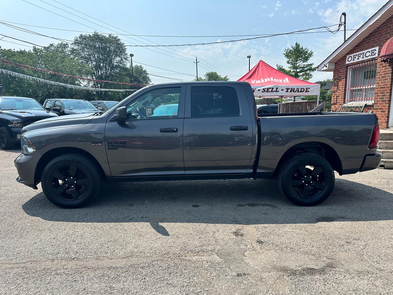 2022 RAM 1500 Classic Express 4X4 Crew 5.7L HTD-Cloth CarPlay BackupCam Photo2