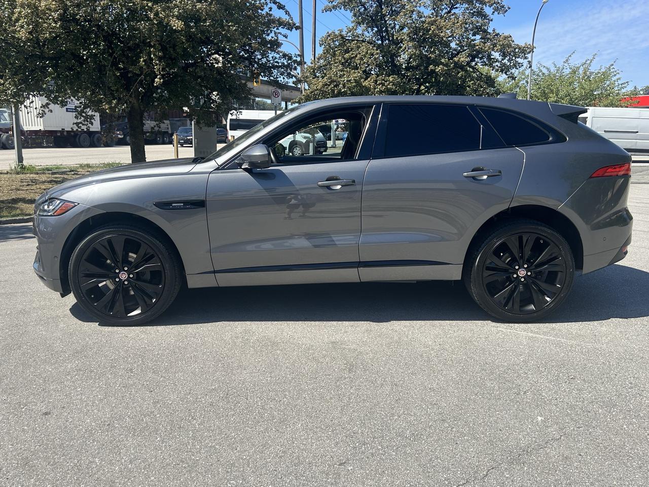 2018 Jaguar F-PACE R-Sport Photo