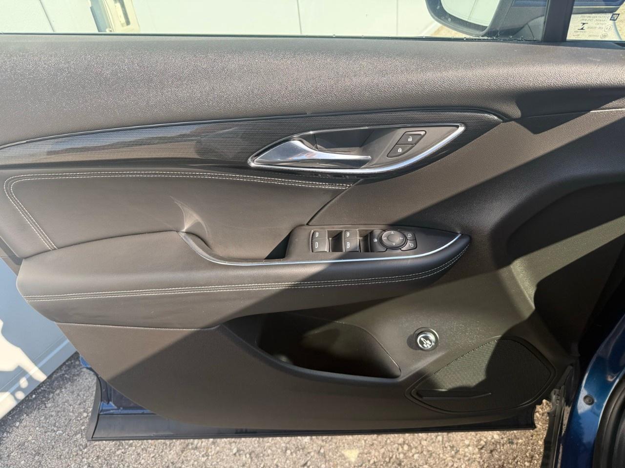 2023 Buick Envision FWD 4dr Preferred Photo