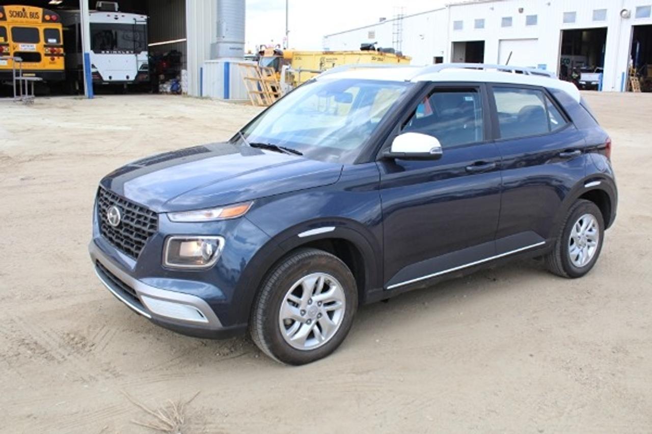 2025 Hyundai Venue Preferred IVT w/Two-Tone, Htd cloth, BUC - Photo #1