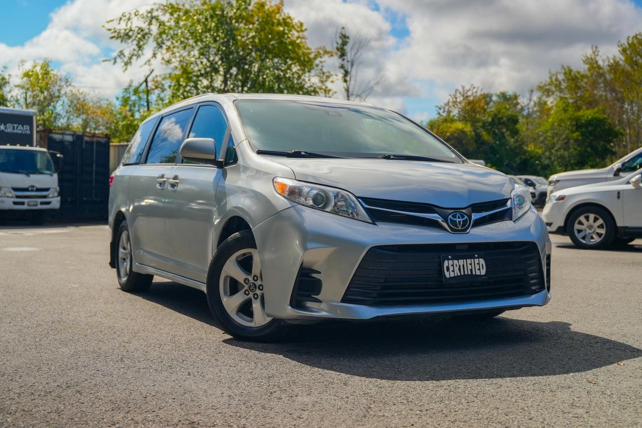 2019 Toyota Sienna LE 8-Passenger Photo