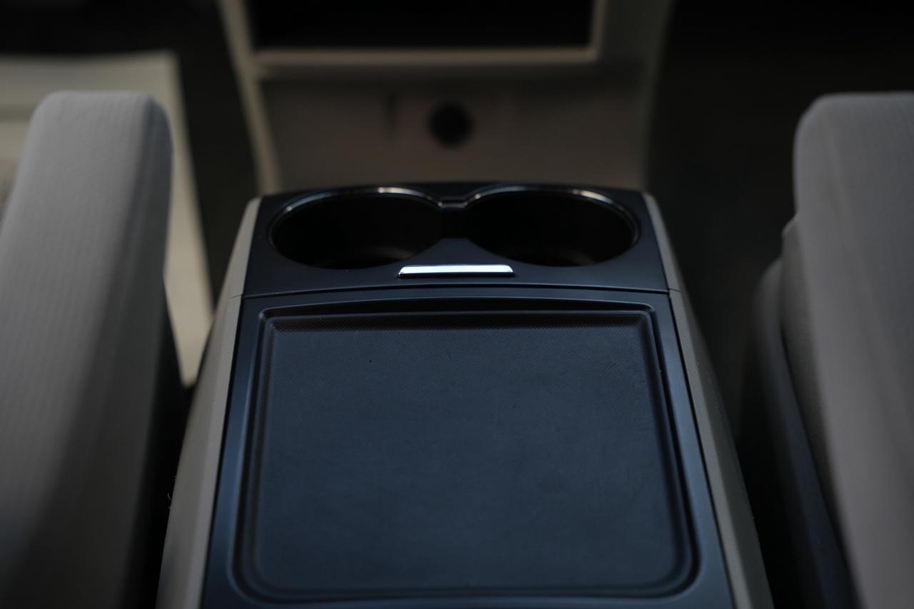 2019 Toyota Sienna LE 8-Passenger Photo