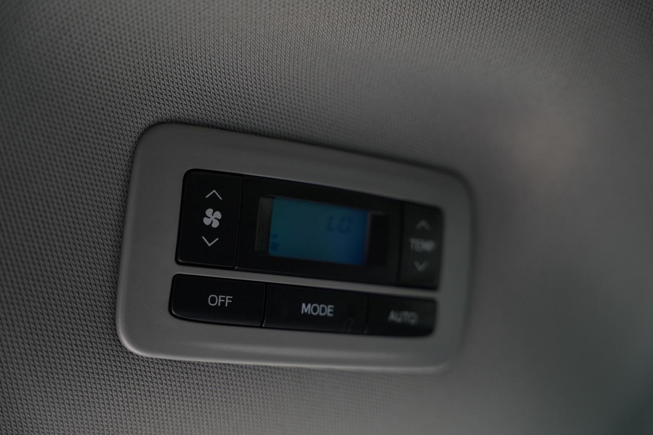 2019 Toyota Sienna LE 8-Passenger Photo