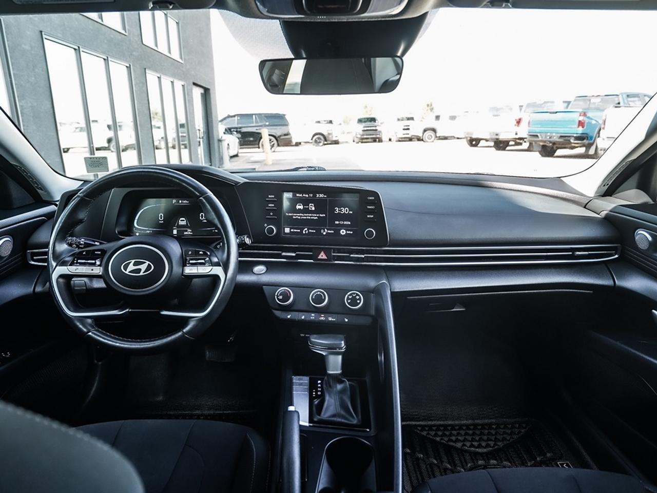 2025 Hyundai Elantra Preferred Photo28