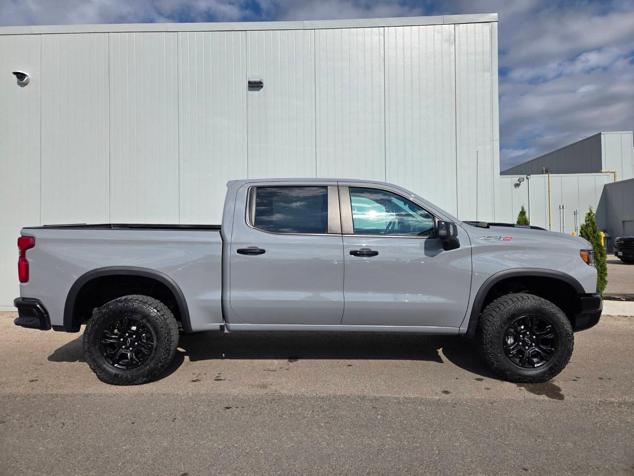 2024 Chevrolet Silverado 1500 Crew Cab Short Box 4-Wheel Drive ZR2 Photo