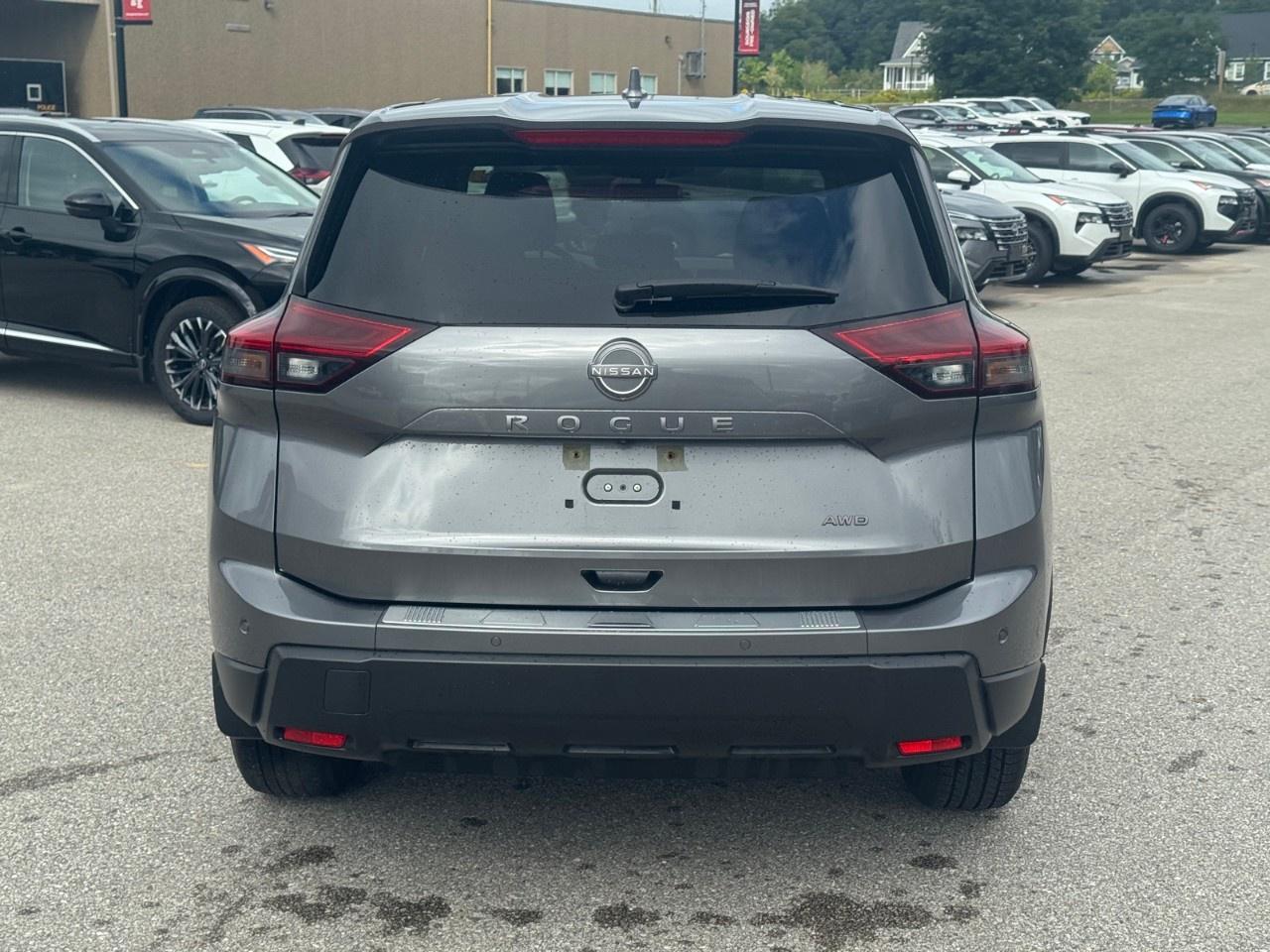 2024 Nissan Rogue AWD S Photo