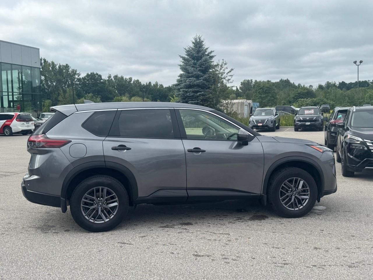 2024 Nissan Rogue AWD S Photo1
