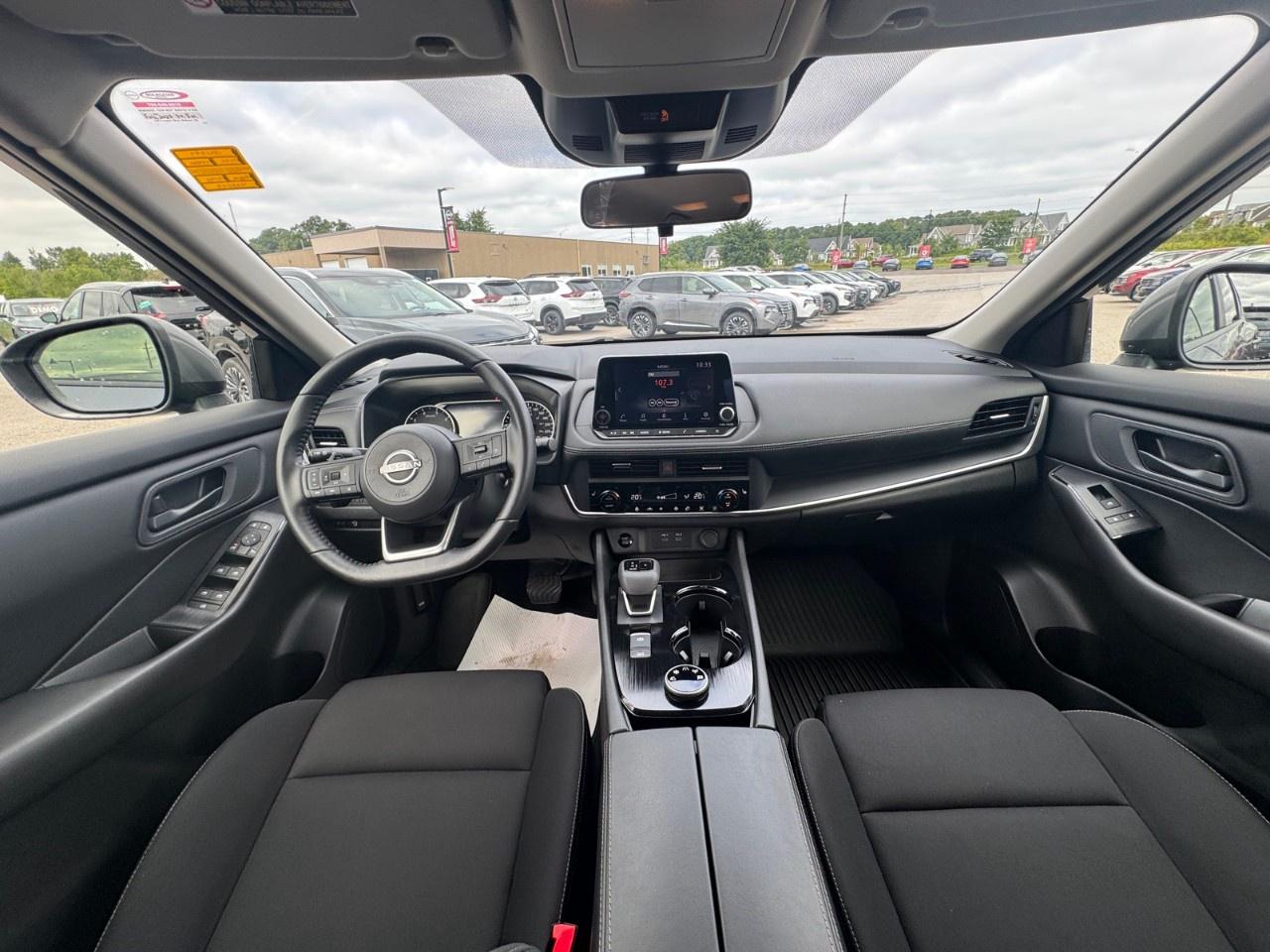 2024 Nissan Rogue AWD S Photo