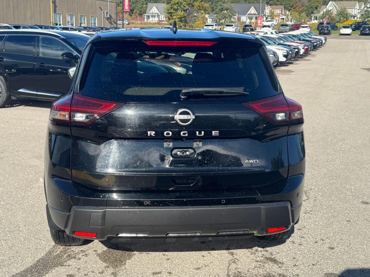 2024 Nissan Rogue AWD S Photo