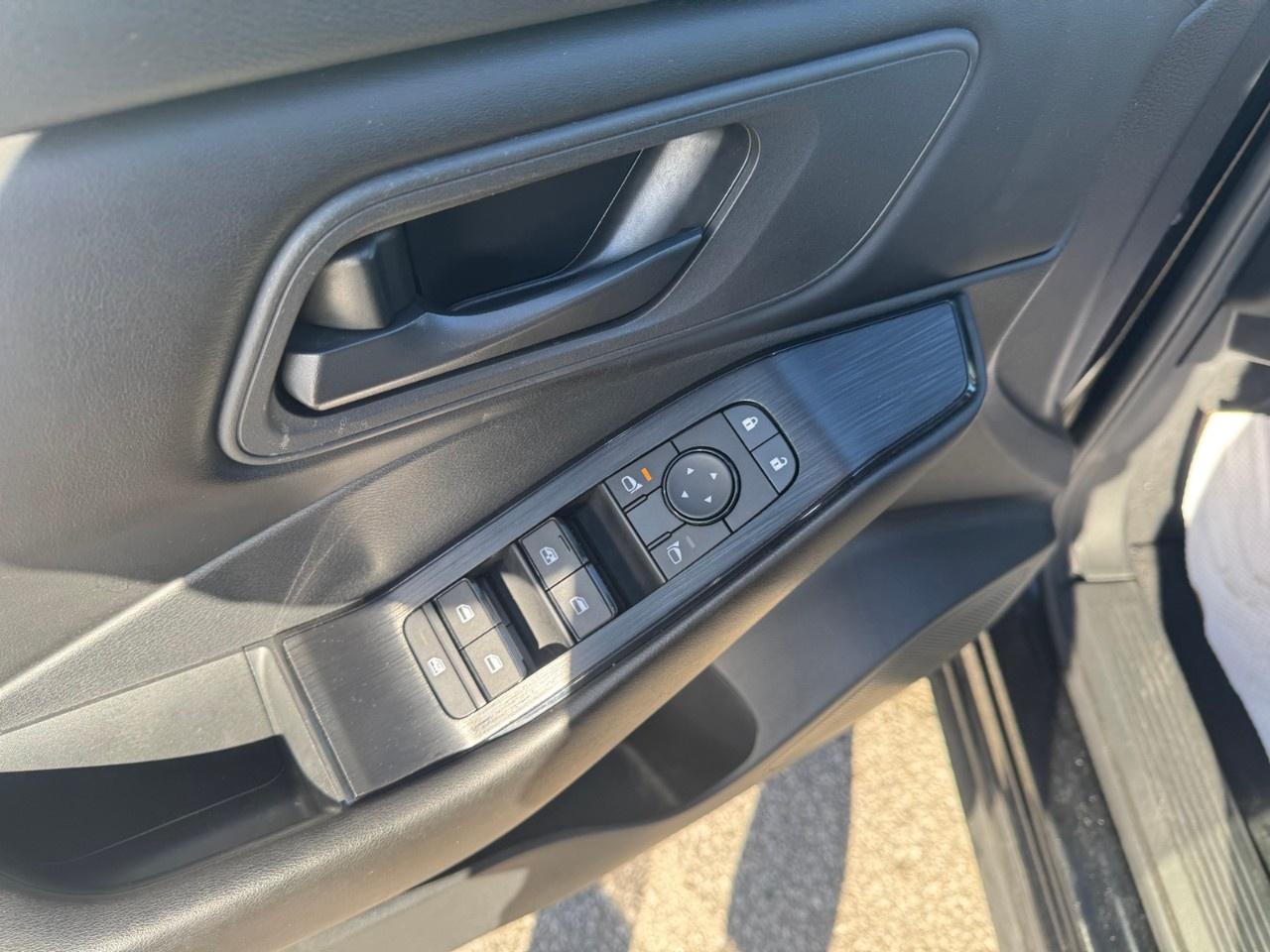 2024 Nissan Rogue AWD S Photo