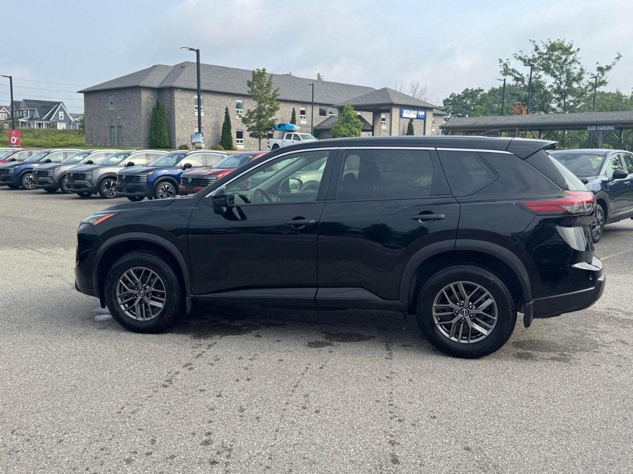 2024 Nissan Rogue AWD S Photo