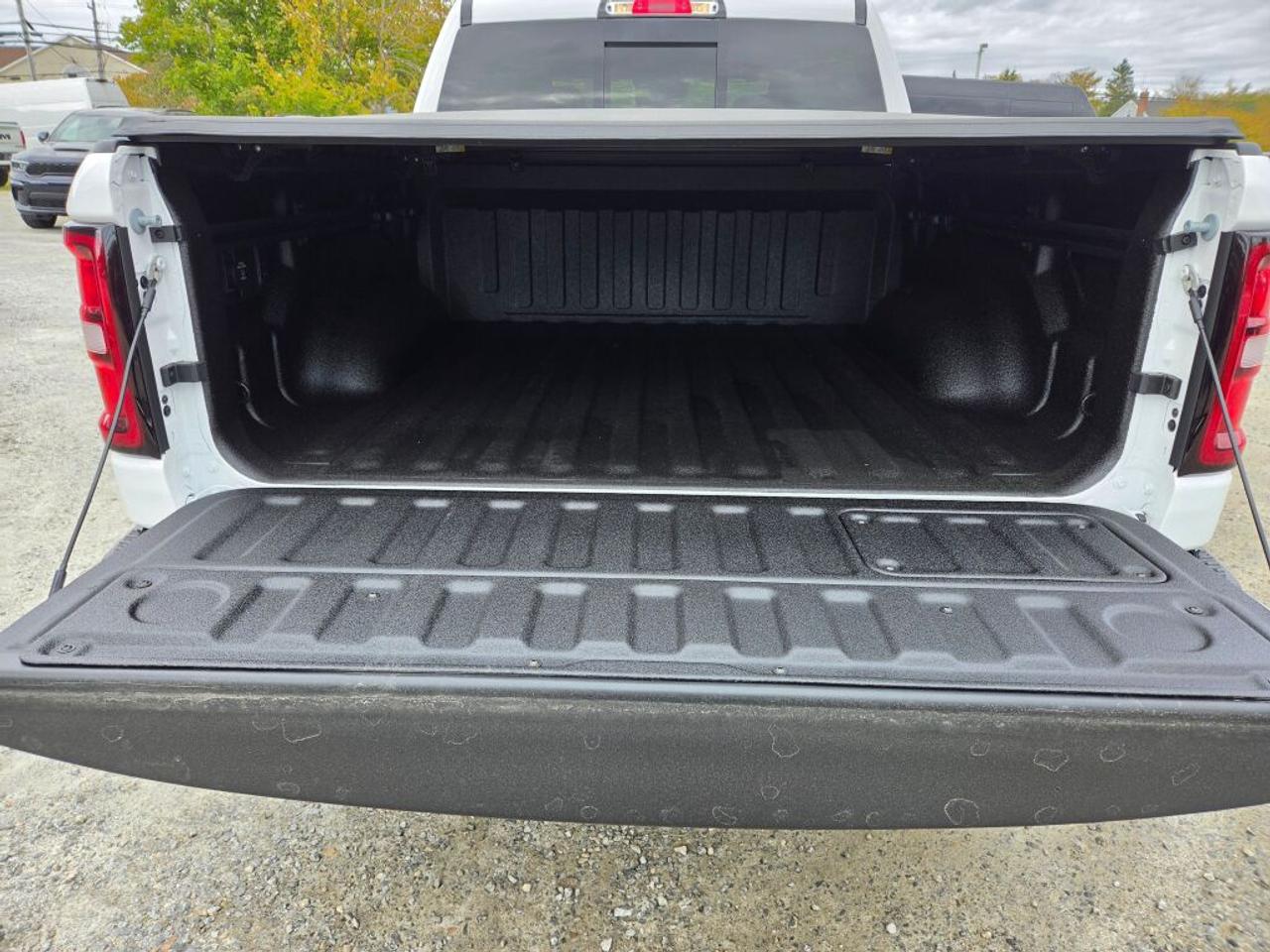 2027 RAM 1500  Photo