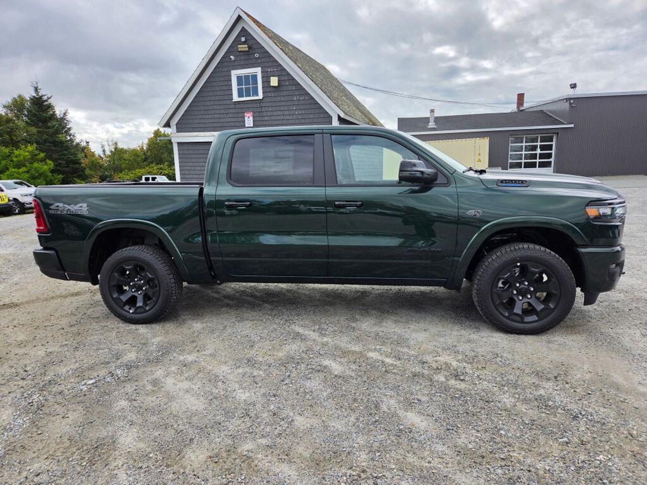 2027 RAM 1500  Photo