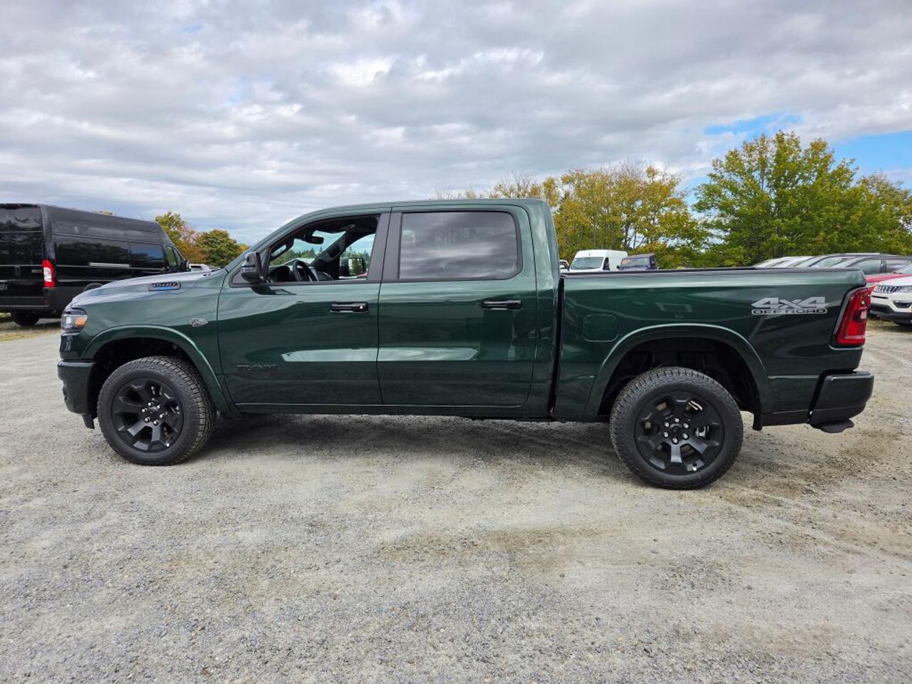 2027 RAM 1500  Photo