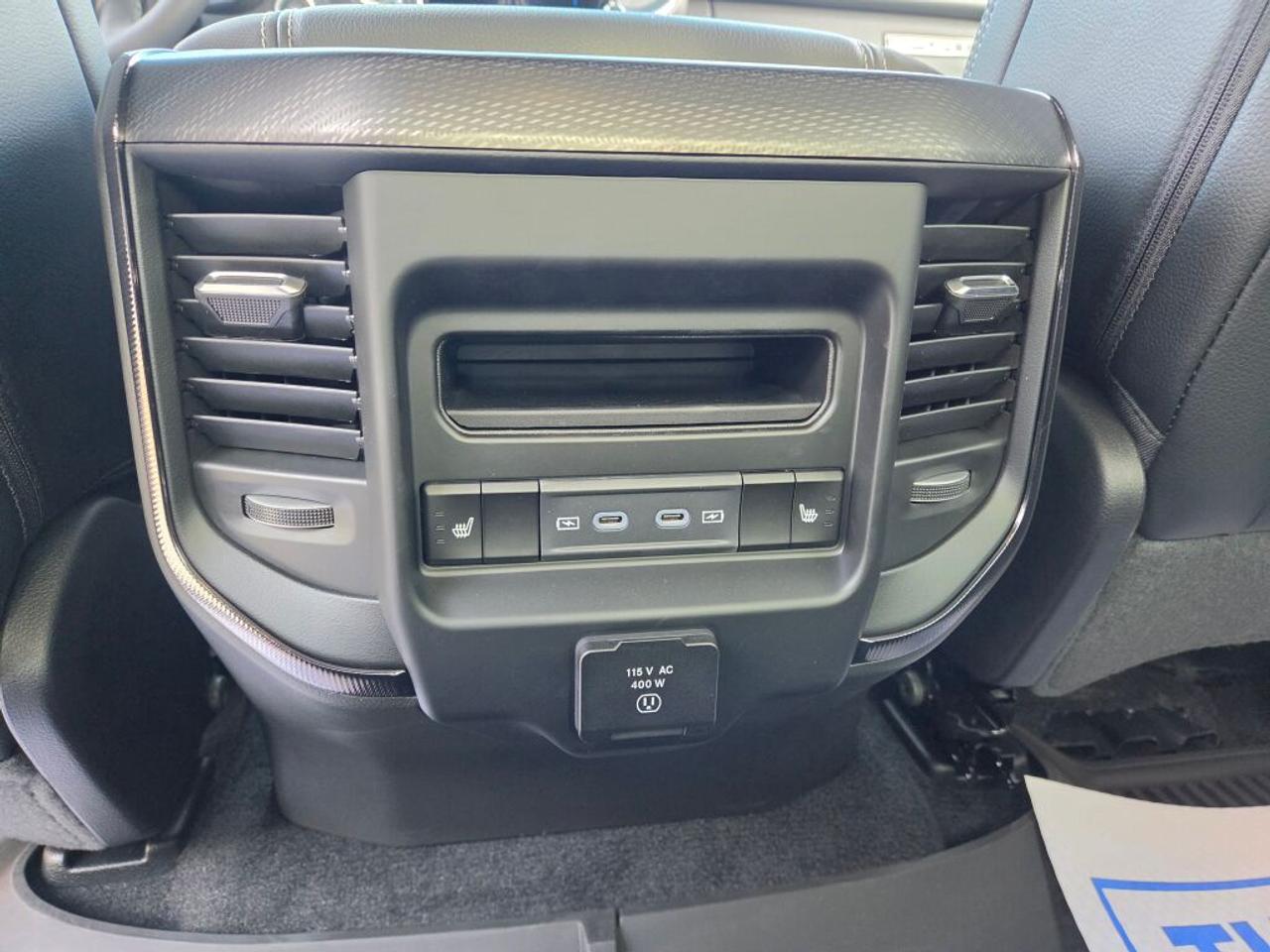 2027 RAM 1500  Photo