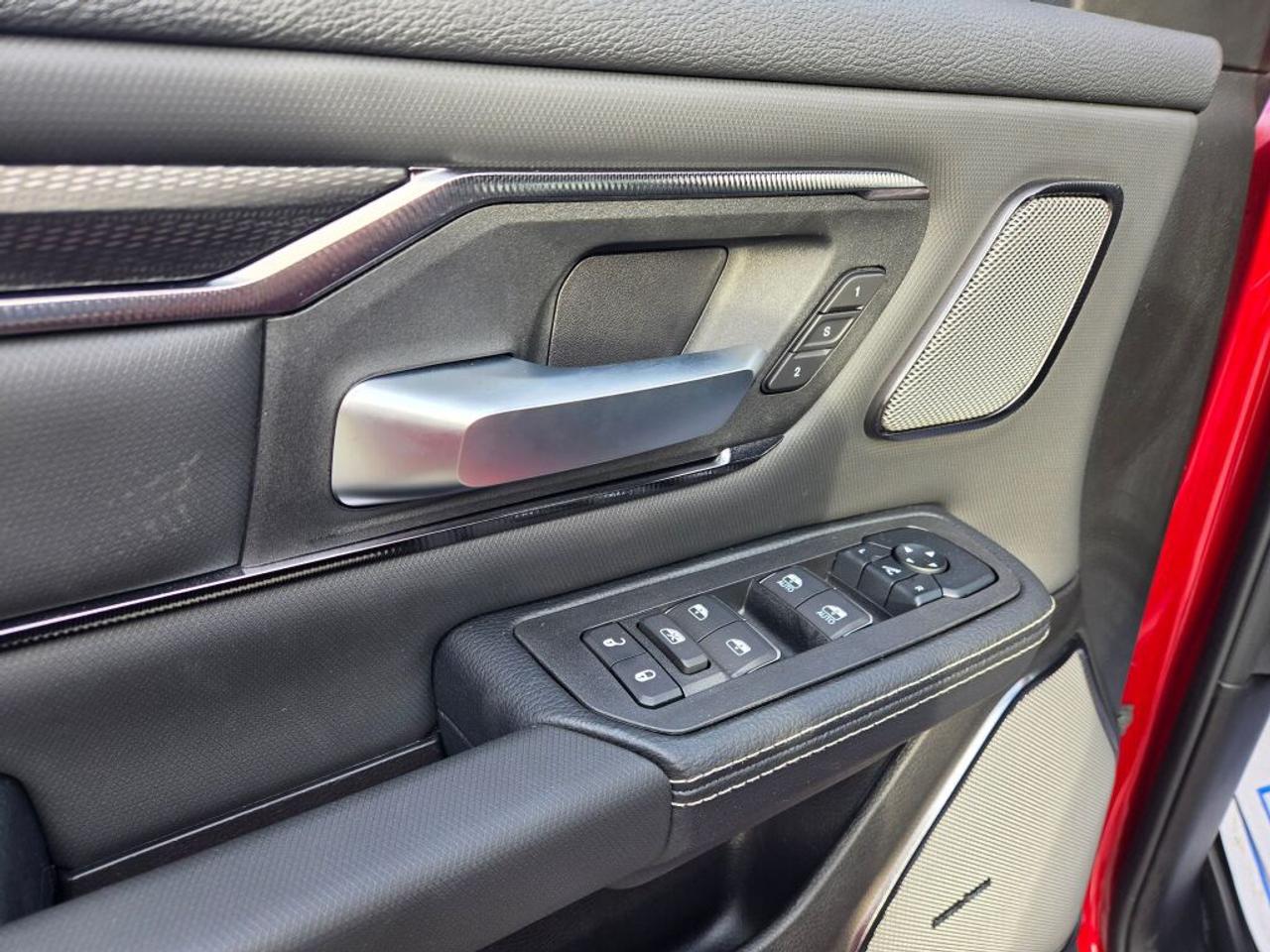 2027 RAM 1500  Photo
