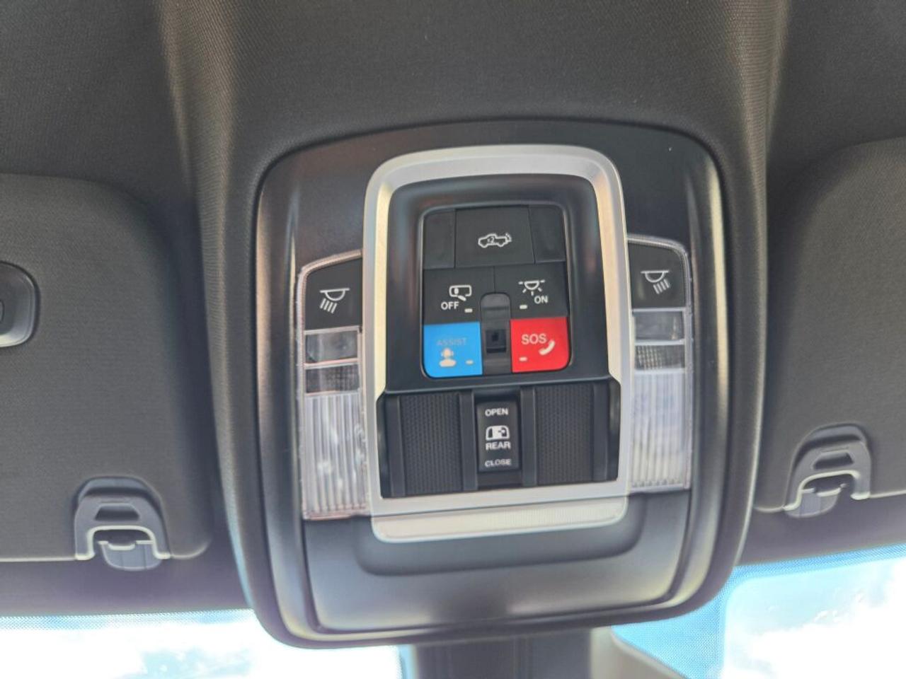 2027 RAM 1500  Photo