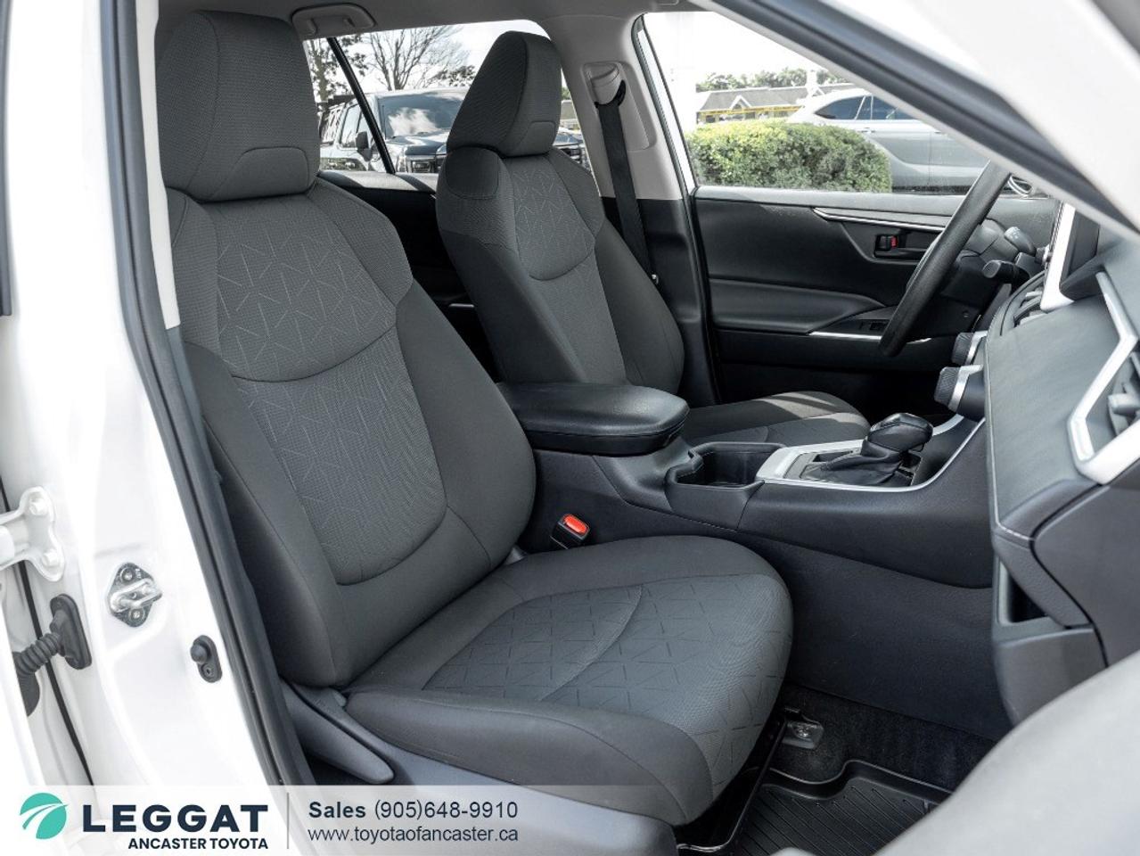 2023 Toyota RAV4 LE AWD Photo