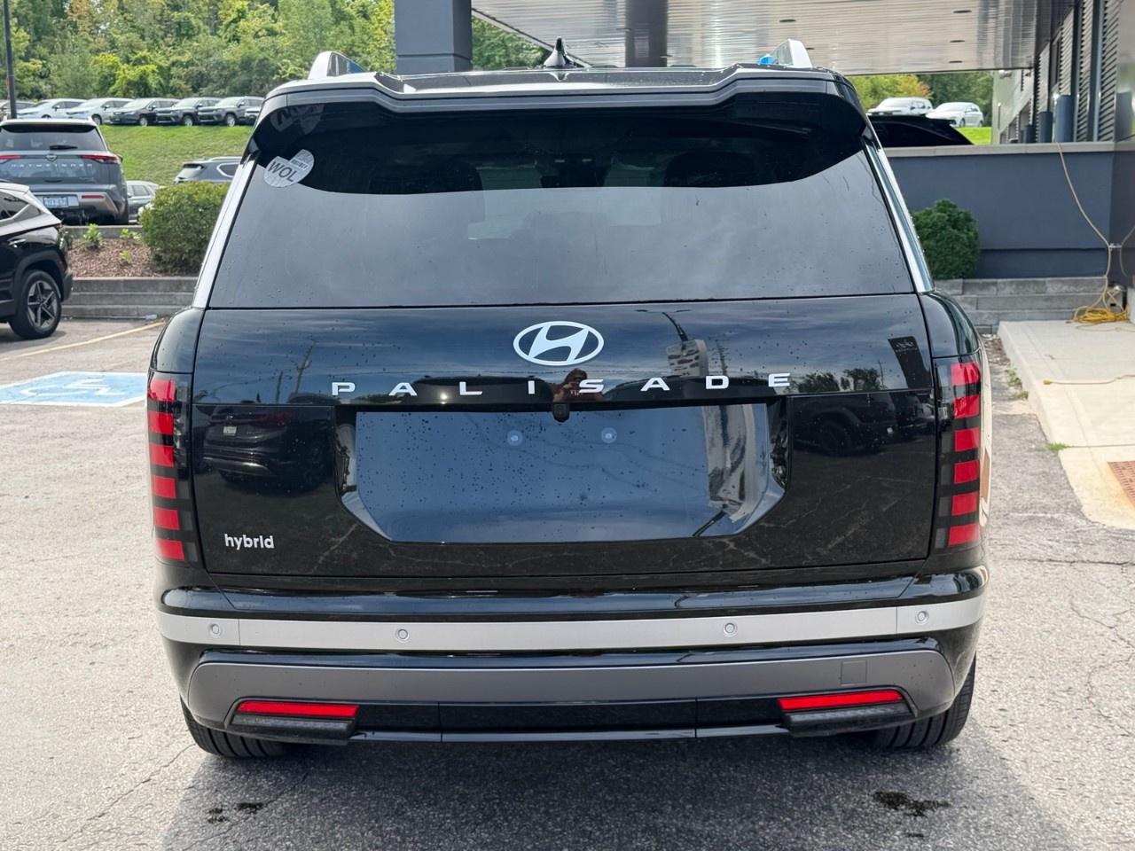 2026 Hyundai Palisade Hybrid Luxury 8-Passenger AWD Photo