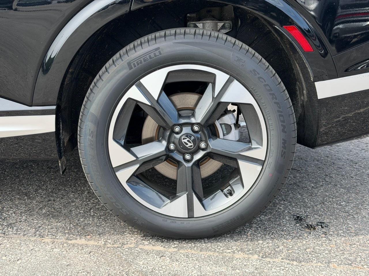 2026 Hyundai Palisade Hybrid Luxury 8-Passenger AWD Photo