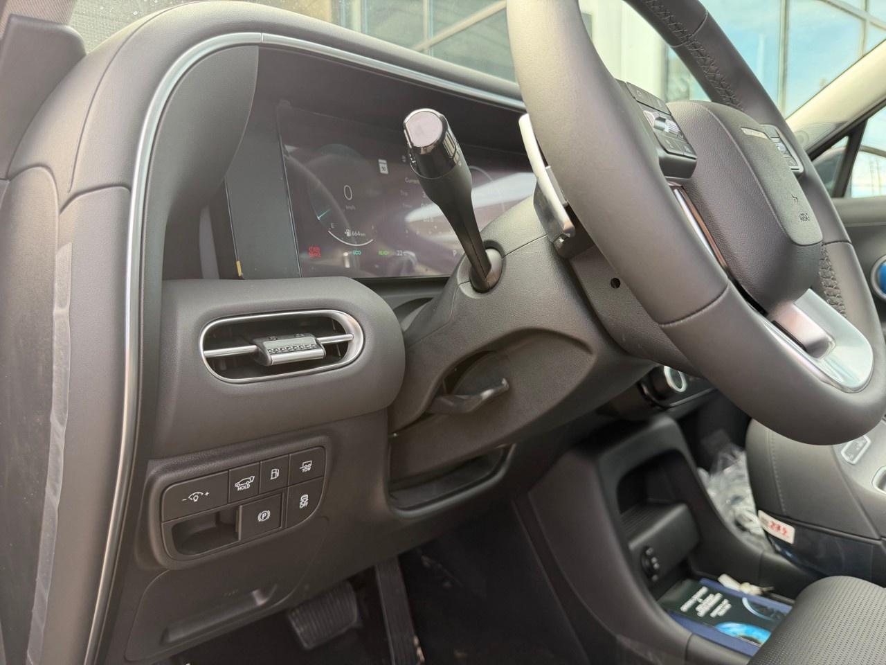 2026 Hyundai Palisade Hybrid Luxury 8-Passenger AWD Photo