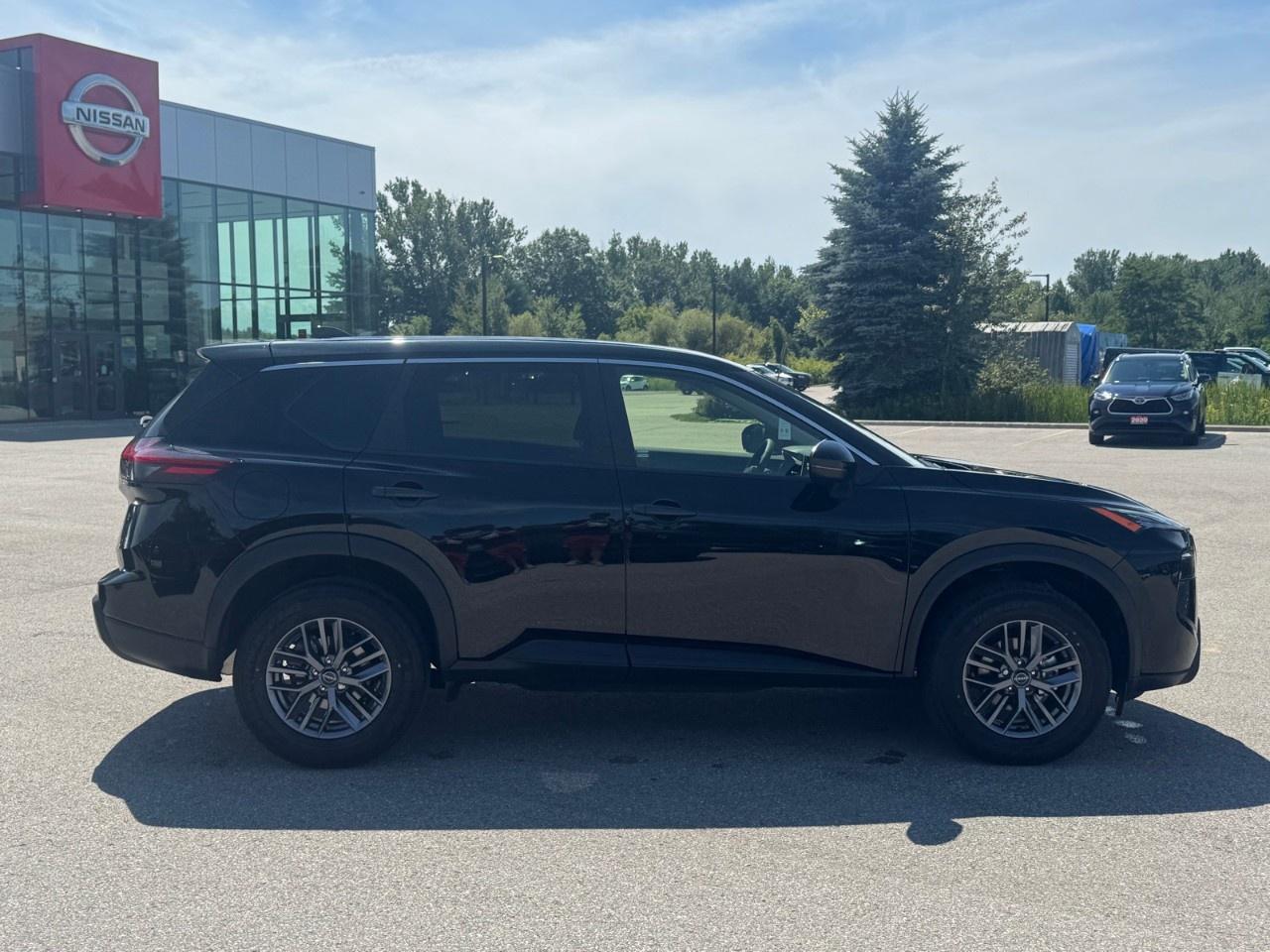 2026 Nissan Rogue AWD S Photo2
