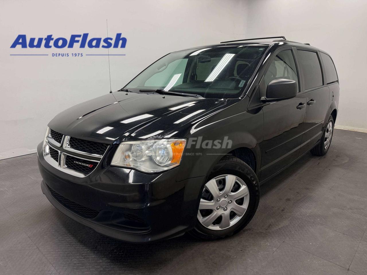 Used 2016 Dodge Grand Caravan SXT, BLUETOOTH, CAMERA, NAV, CRUISE CONTROL for sale in Saint-Hubert, QC
