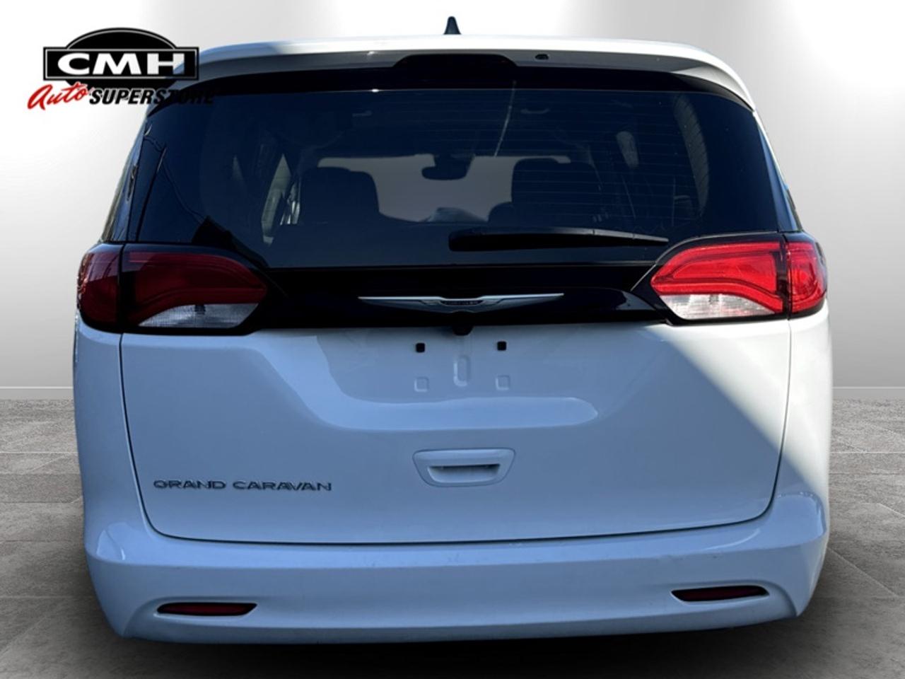 2024 Dodge Grand Caravan SXT  **PWR GATE + SLIDERS** Photo
