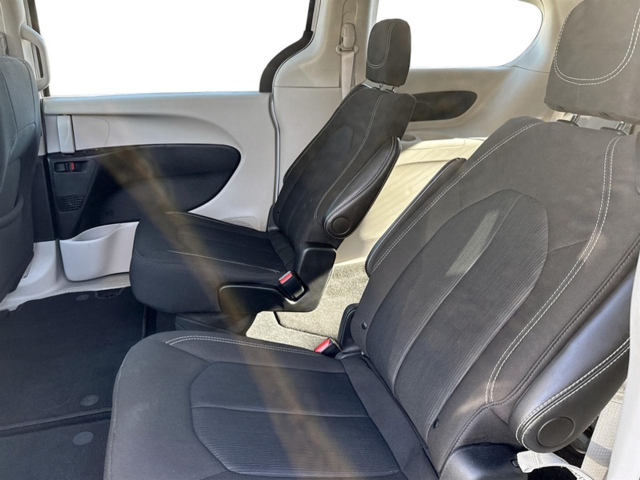 2024 Dodge Grand Caravan SXT  **PWR GATE + SLIDERS** Photo