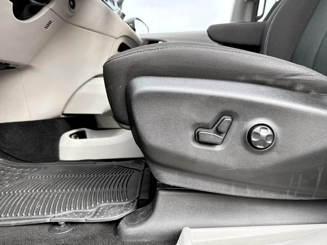 2023 Dodge Grand Caravan SXT  **POWER SLIDERS** Photo