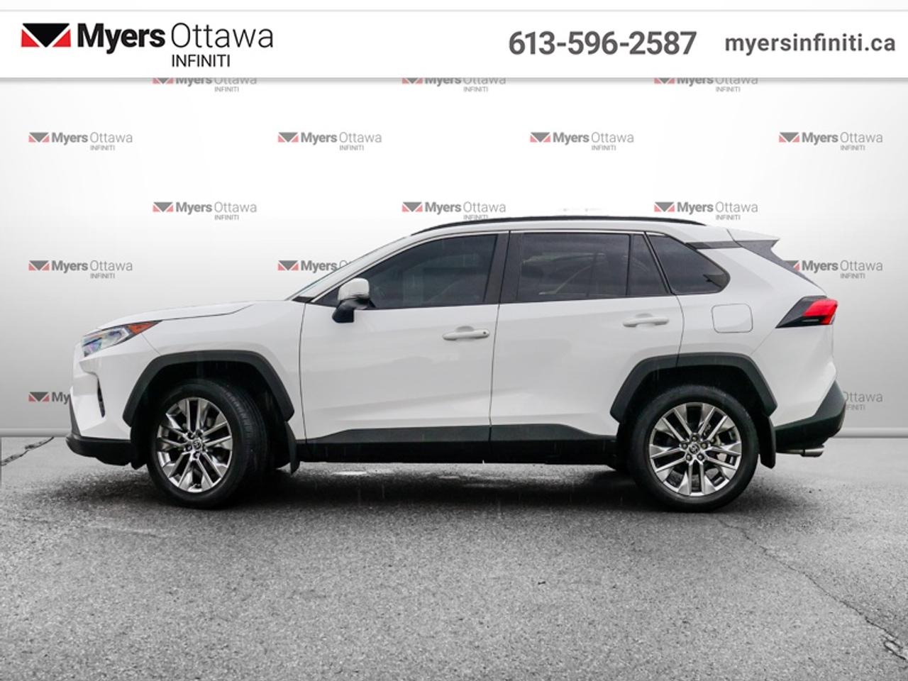 2021 Toyota RAV4 XLE AWD   AWD, Sunroof, Power Liftgate, Low KMS!! Photo