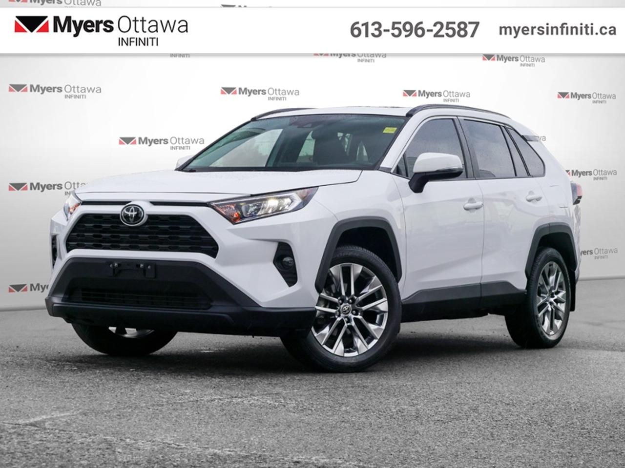 2021 Toyota RAV4 XLE AWD   AWD, Sunroof, Power Liftgate, Low KMS!! Photo