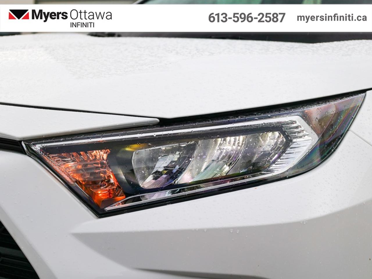 2021 Toyota RAV4 XLE AWD   AWD, Sunroof, Power Liftgate, Low KMS!! Photo