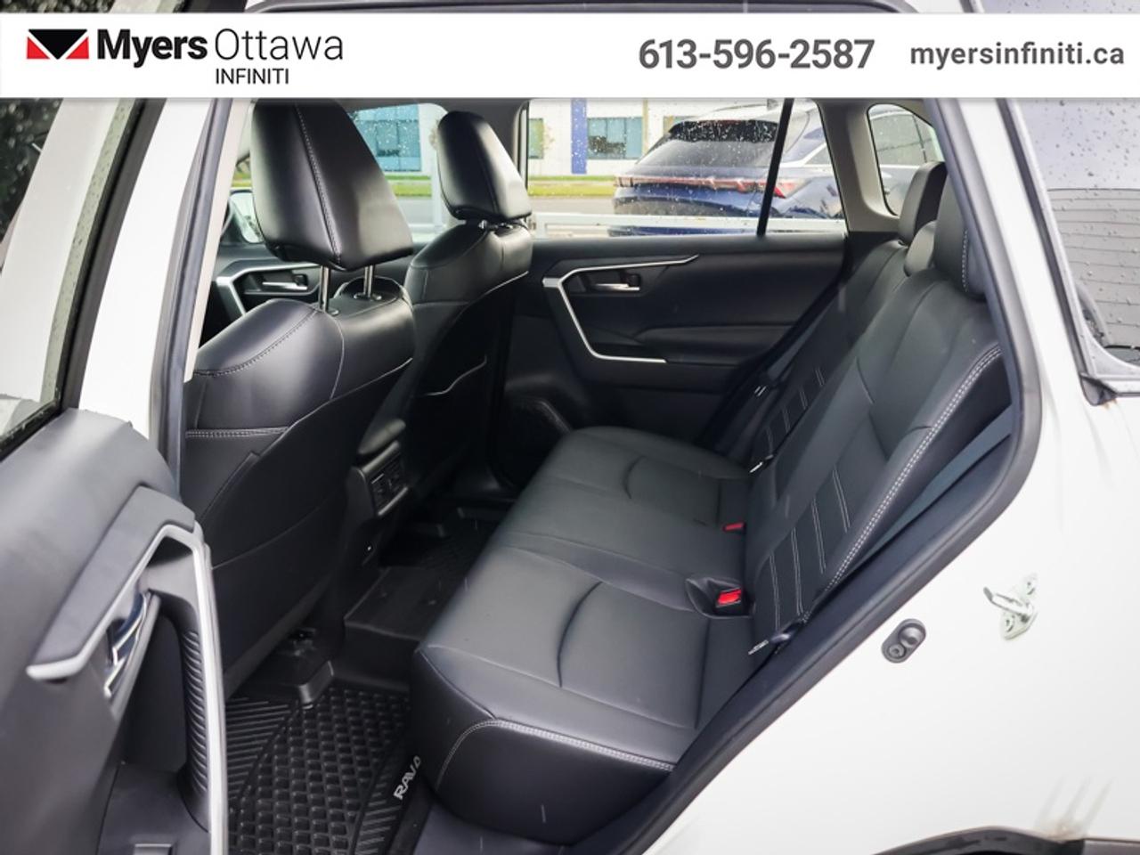 2021 Toyota RAV4 XLE AWD   AWD, Sunroof, Power Liftgate, Low KMS!! Photo