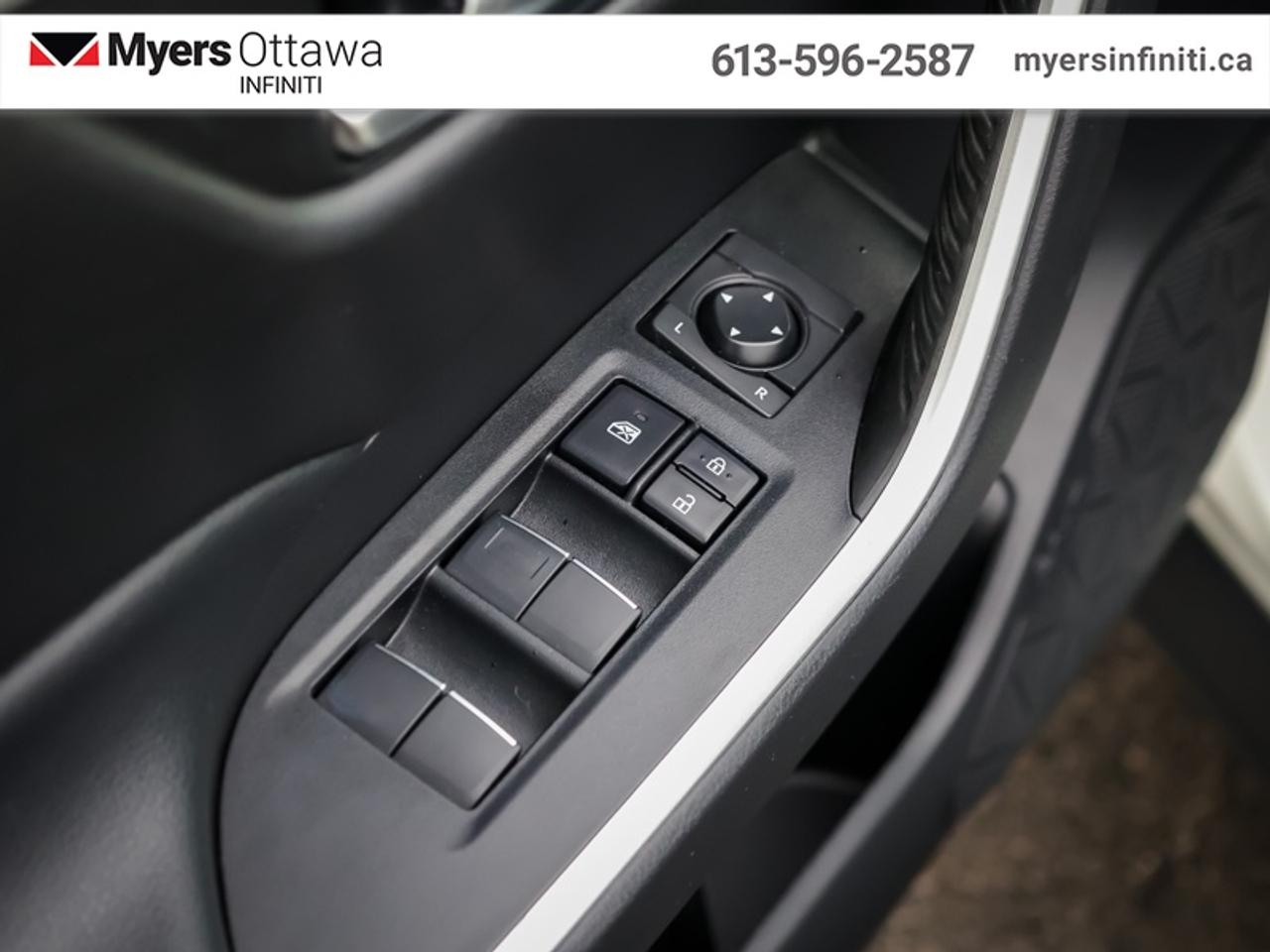 2021 Toyota RAV4 XLE AWD   AWD, Sunroof, Power Liftgate, Low KMS!! Photo