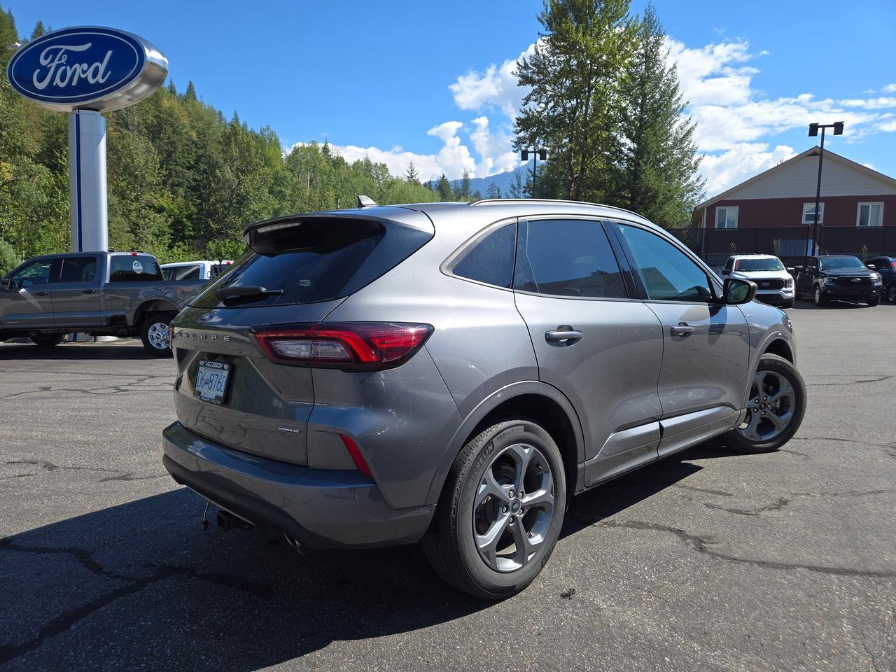 2024 Ford Escape ST-Line Photo4