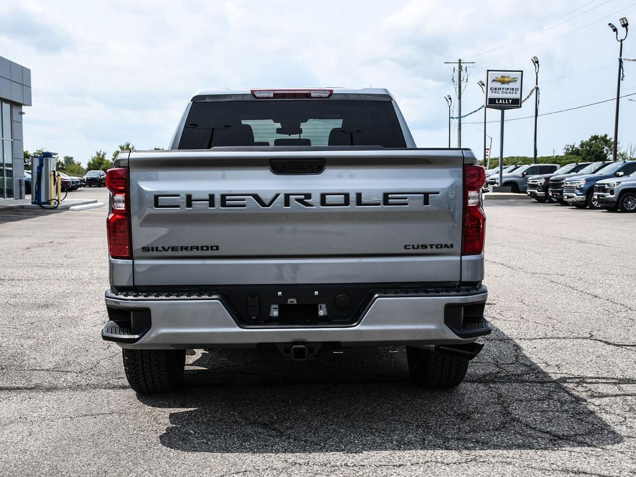 2026 Chevrolet Silverado 1500 Custom Photo4