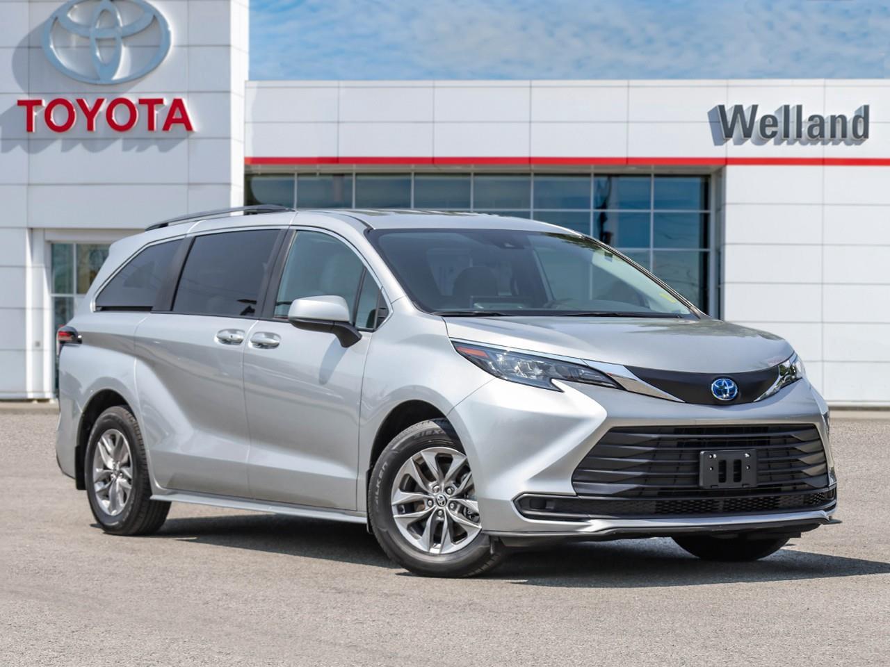 Used 2025 Toyota Sienna LE 8-Passenger for sale in Welland, ON