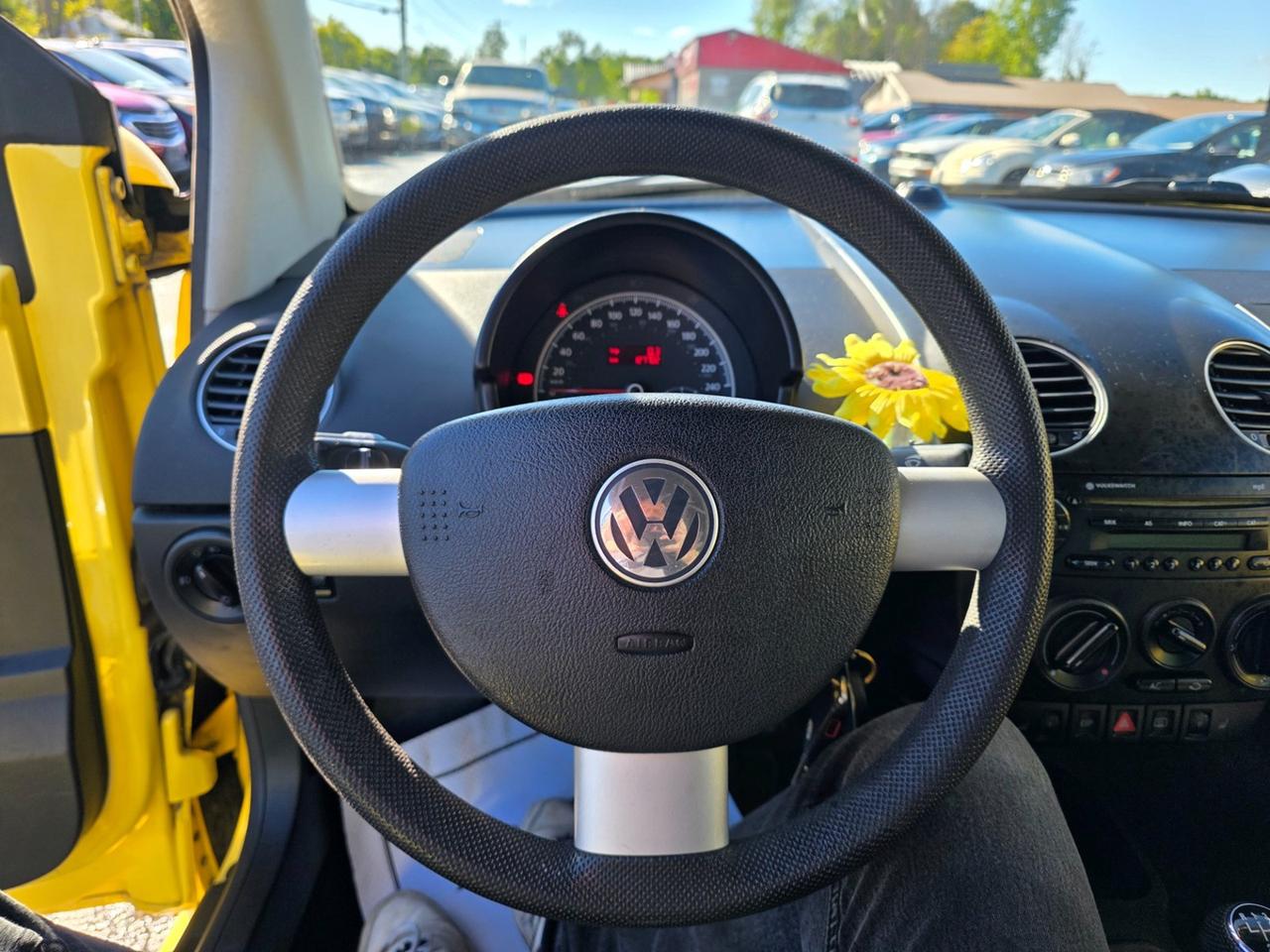 2007 Volkswagen New Beetle 2.5L Photo