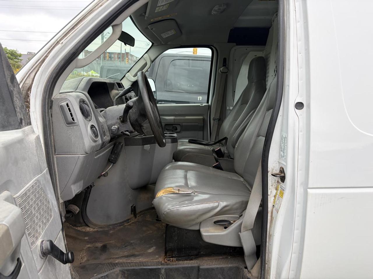 2014 Ford Econoline ECONOLINE VAN SUPER E250 Photo