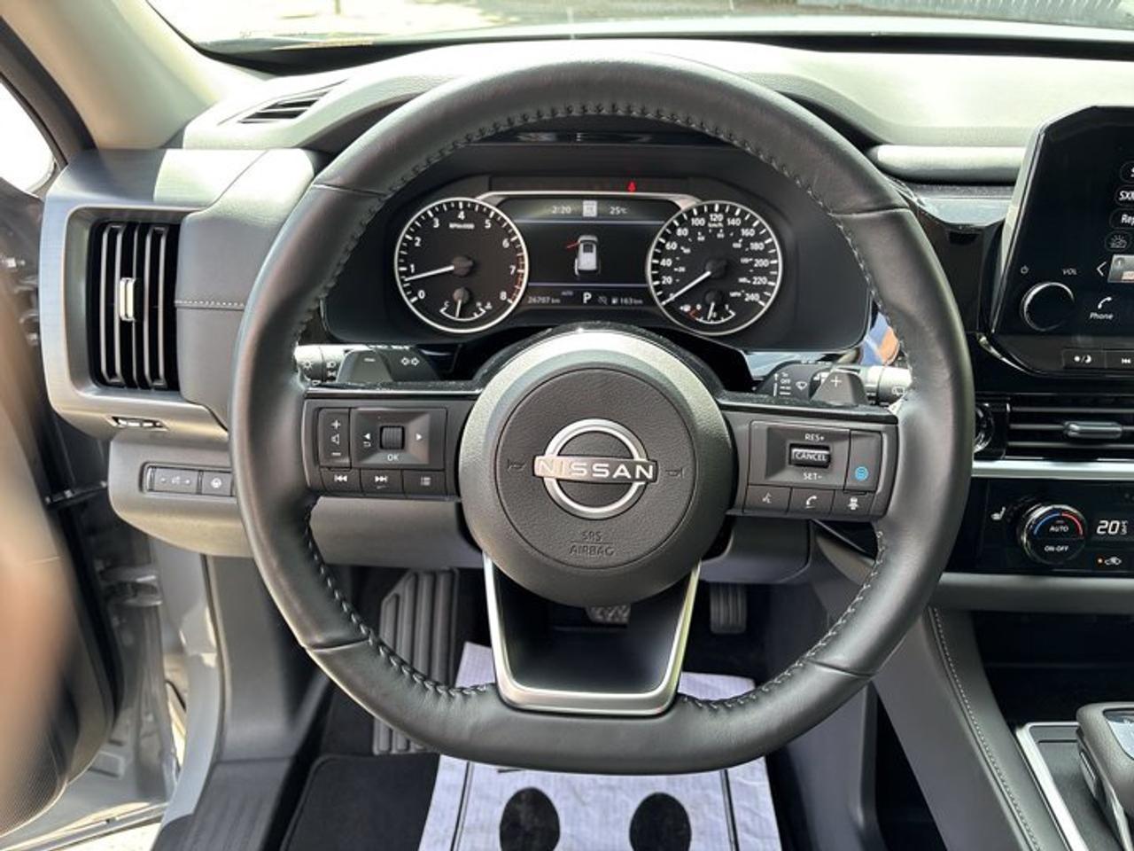 2025 Nissan Pathfinder SL AWD | No Accidents | 360 Camera | Panoramic Roof Photo