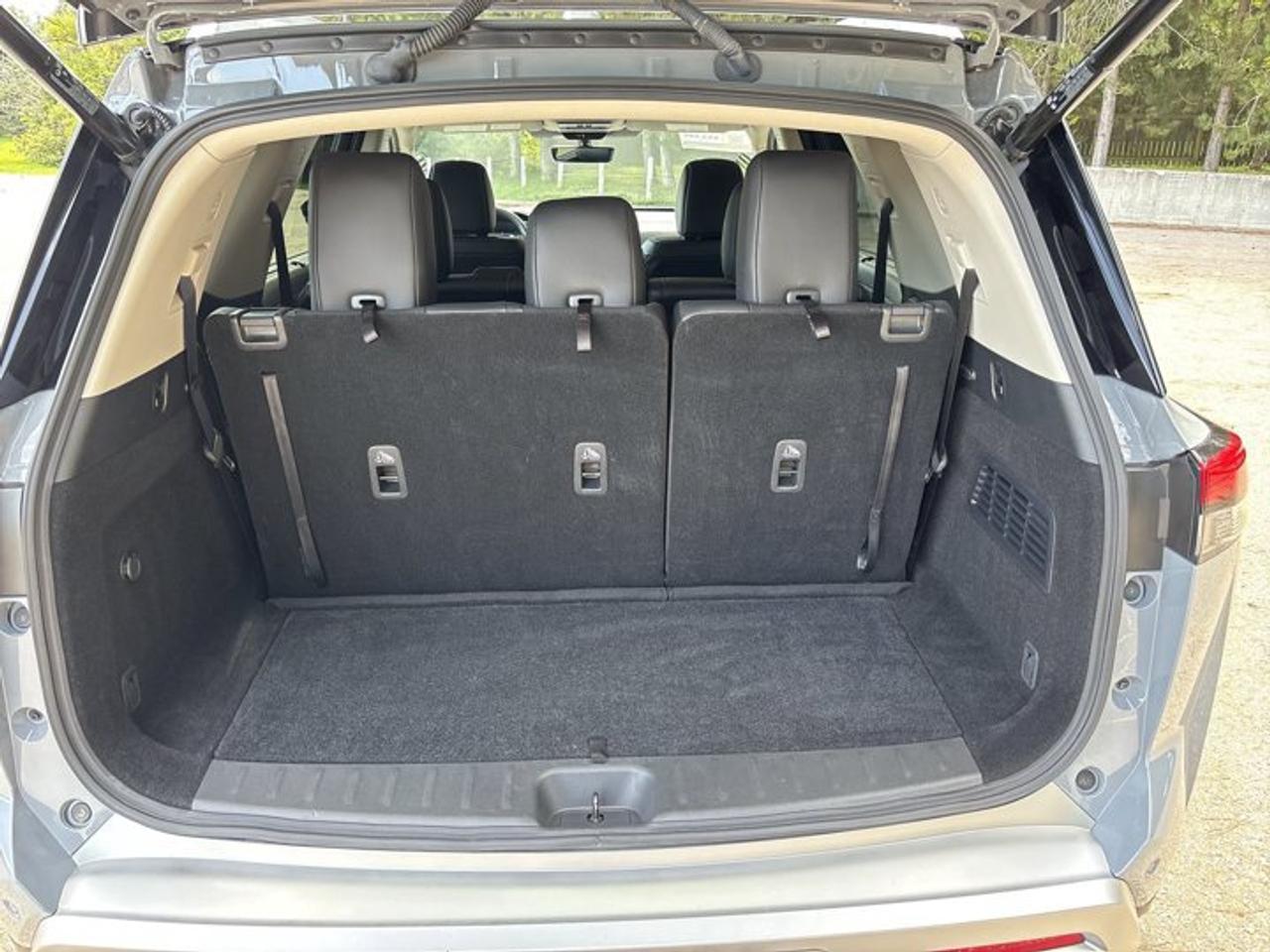 2025 Nissan Pathfinder SL AWD | No Accidents | 360 Camera | Panoramic Roof Photo