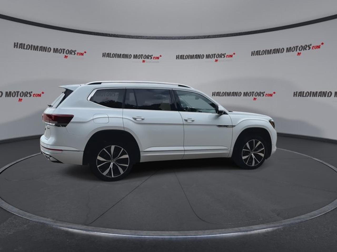 2024 Volkswagen Atlas Execline R-line 4WD | No Accidents | Pano. Sunroof Photo