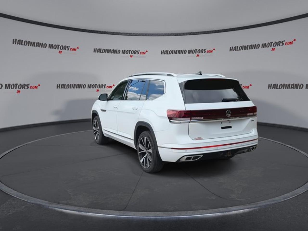 2024 Volkswagen Atlas Execline R-line 4WD | No Accidents | Pano. Sunroof Photo